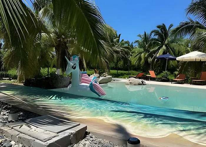 Casa Palmas Playa La Saladita