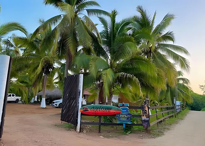 Casa Palmas Playa La Saladita *