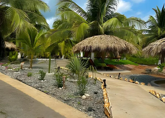 Casa Palmas Playa La Saladita * Zihuatanejo