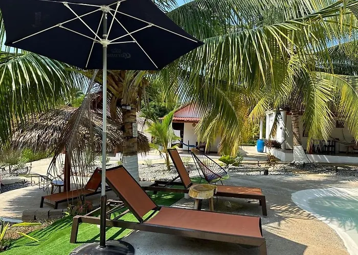 Casa Palmas Playa La Saladita Resort *