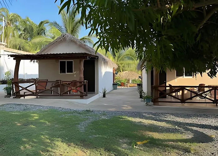 Casa Palmas Playa La Saladita Zihuatanejo
