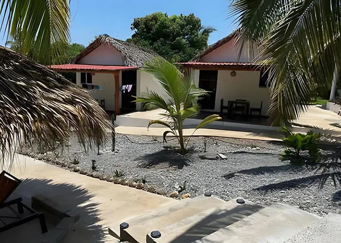 Casa Palmas Playa La Saladita *