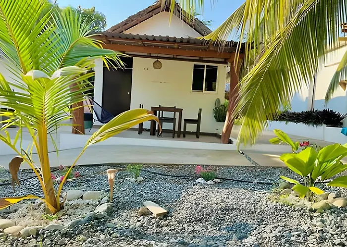 Casa Palmas Playa La Saladita *