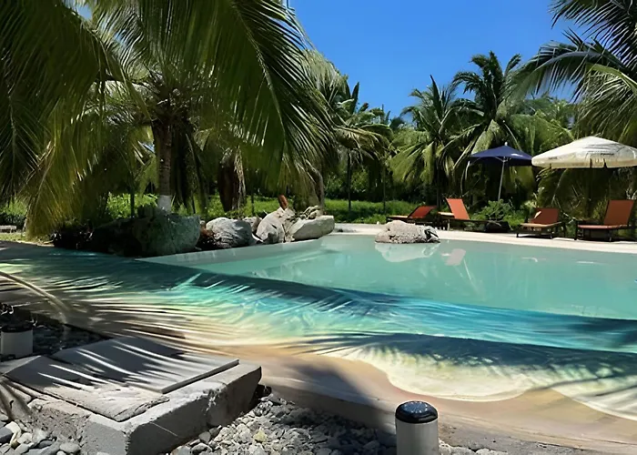 Resort Casa Palmas Playa La Saladita Zihuatanejo