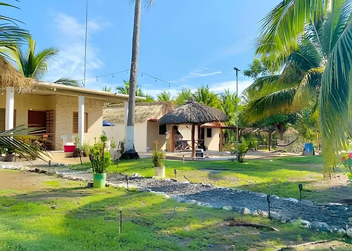 Casa Palmas Playa La Saladita * Zihuatanejo