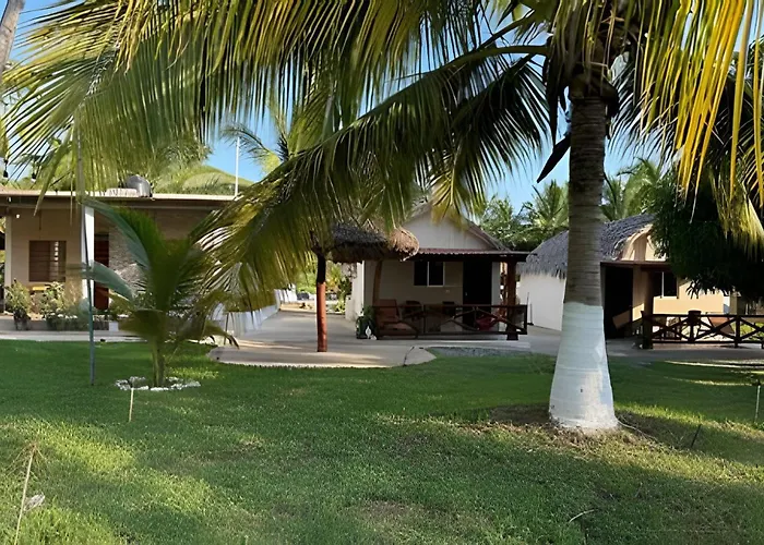 Resort Casa Palmas Playa La Saladita